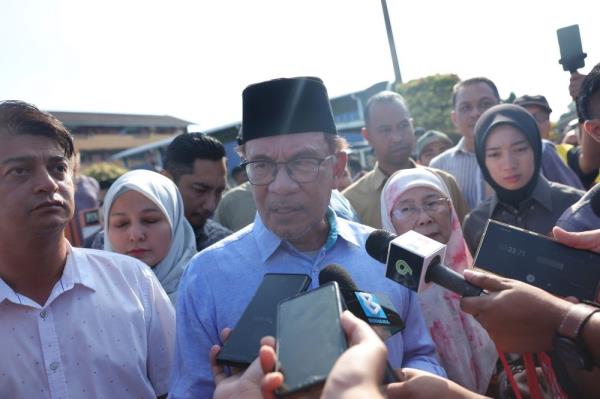 PM Anwar says situation calm in all six states, advises voters to cast ballots early